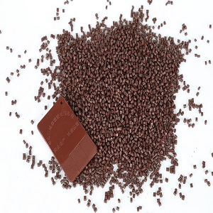 Маточная смесь коричневого цвета для инъекций пластика